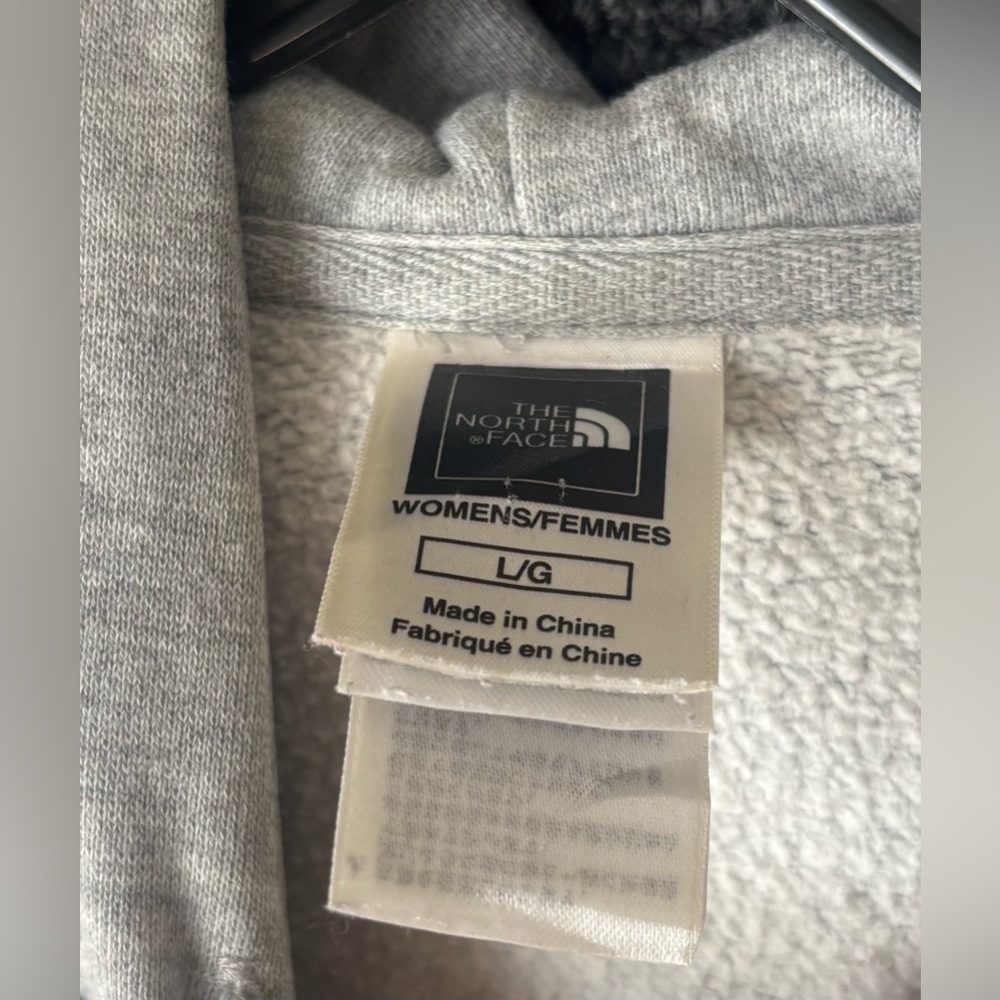 The North Face Light Gray Pullover Hoodie with Purple Logo - Picture 3 of 5
